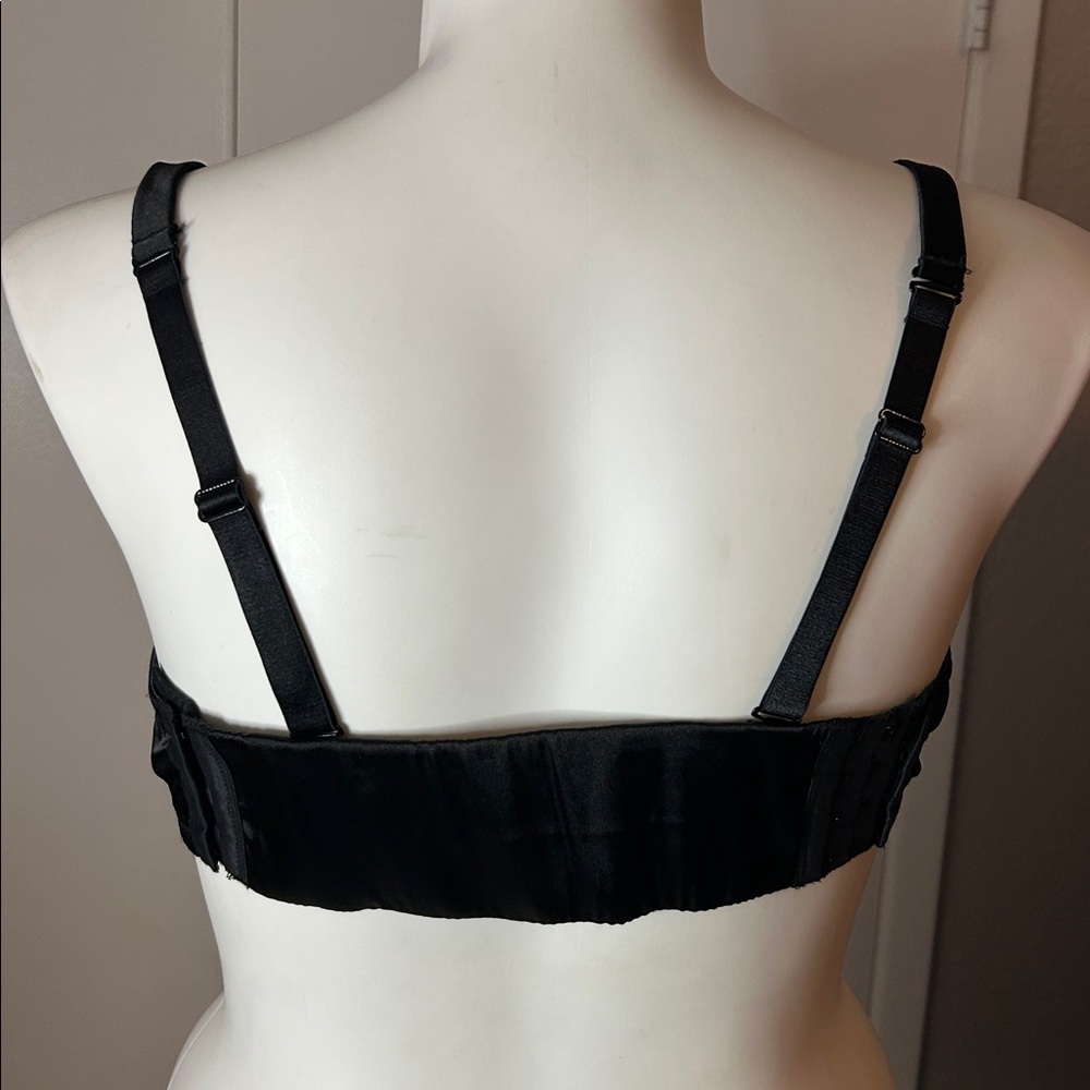 Cacique Bra - Picture 3 of 4